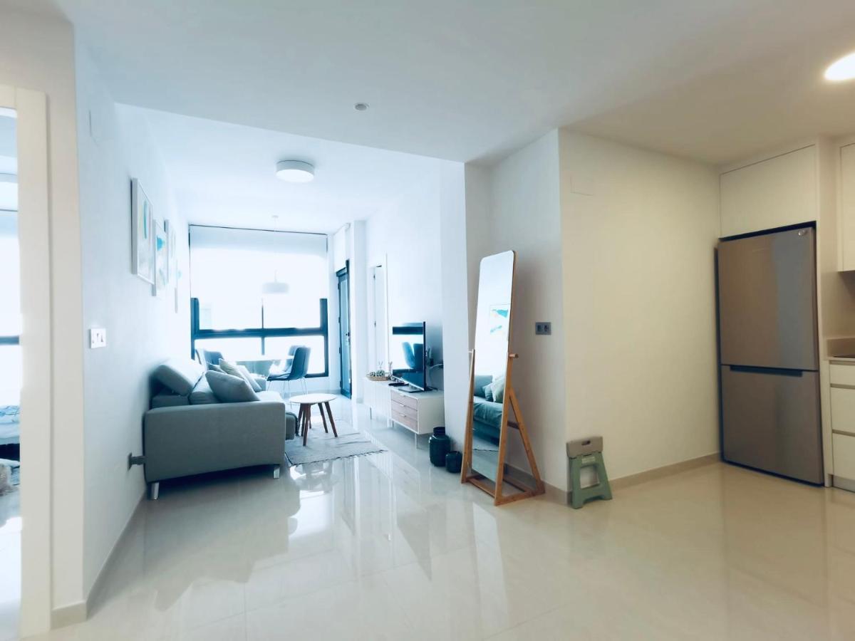 Luxury Apartment Torrevieja Buitenkant foto