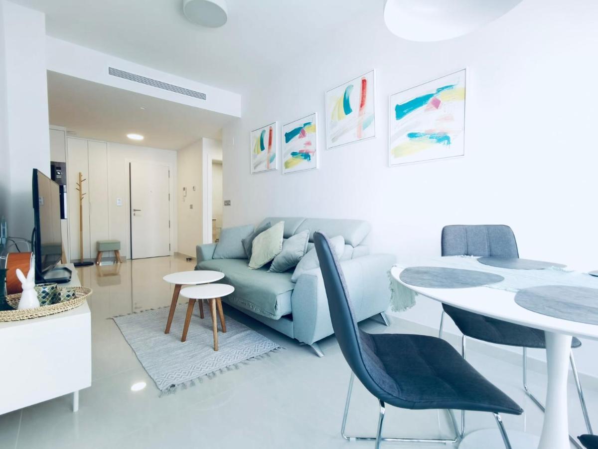 Luxury Apartment Torrevieja Buitenkant foto